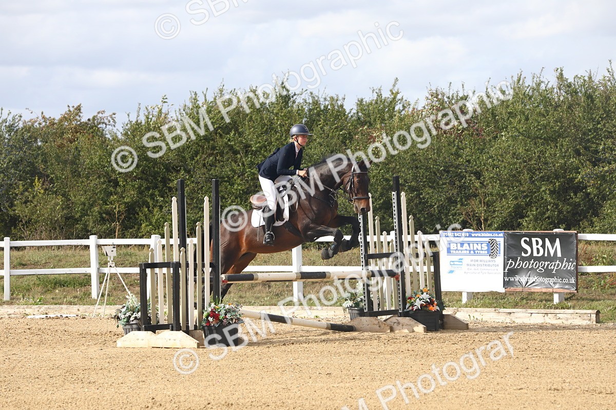 SBM_008046 - Class 12 - 90cm Champs