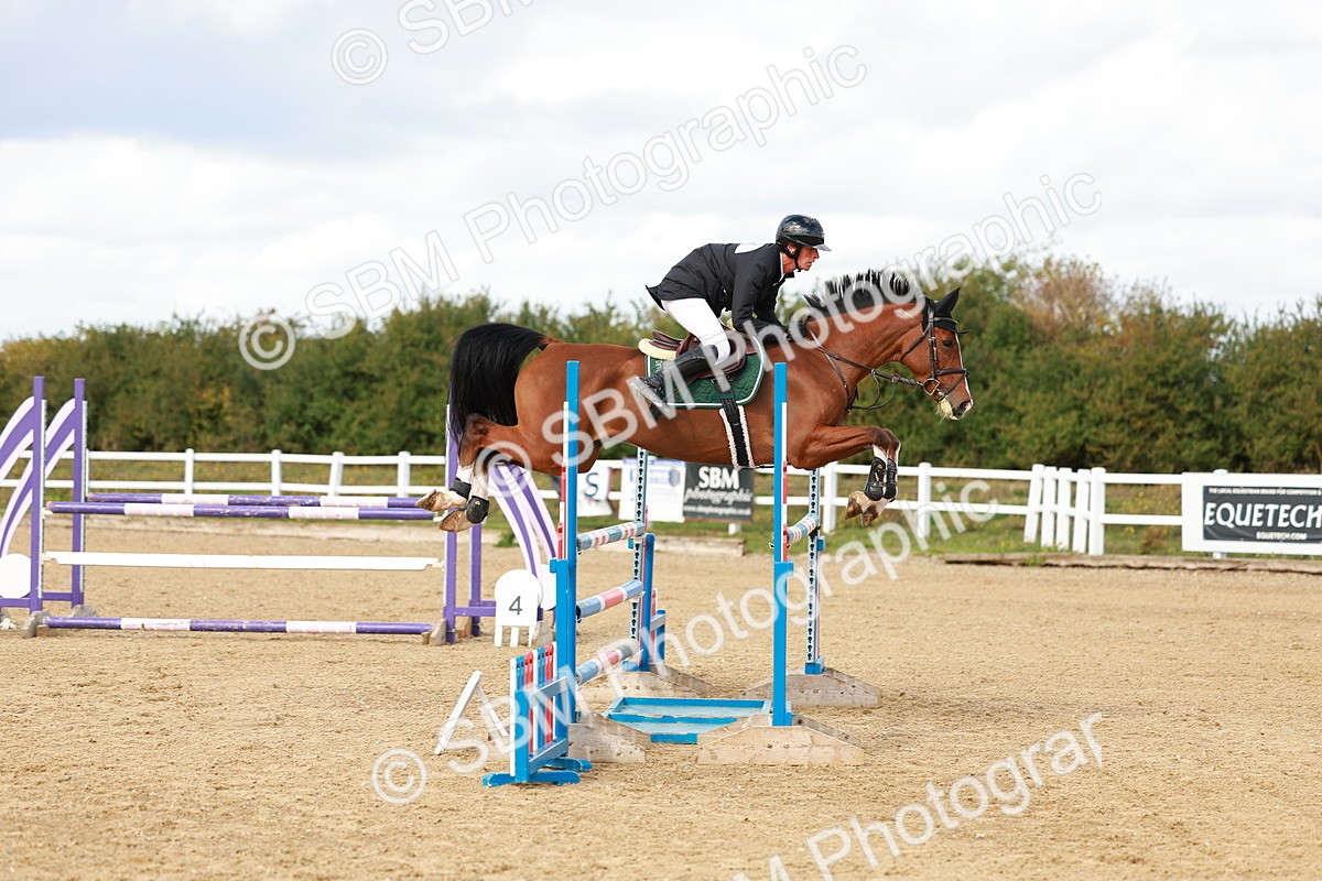 SBM_001248 - Class 4 - Senior Newcomers - 1.10m