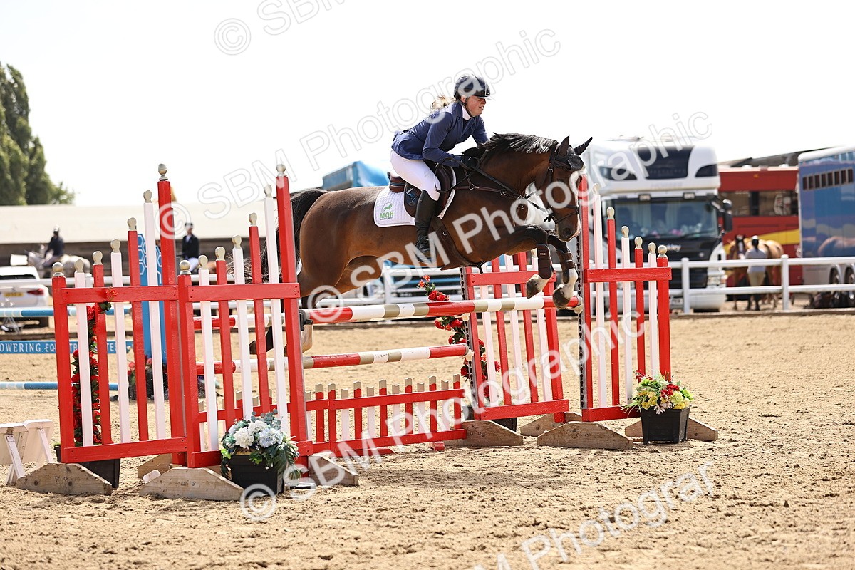 SBM_009761 - Class 8 - Senior Newcomers - 1.10  Open