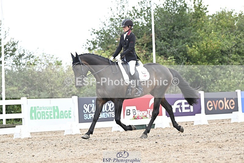 250907-141015-08664 - 100-Adele.RonchettiFamily.Affair