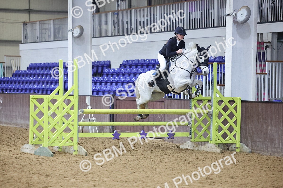 SBM_003404 - Class 11 - Blue Chip Pony Newcomers - 1.00m Open