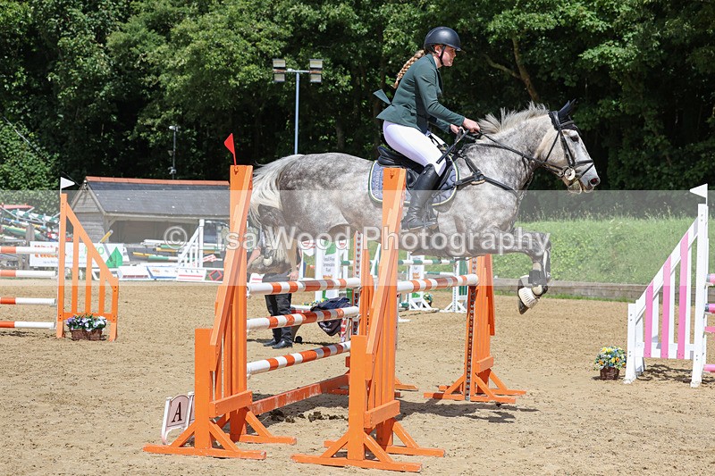 3E7A7397 - Class 8: Senior Newcomers/1.10m open