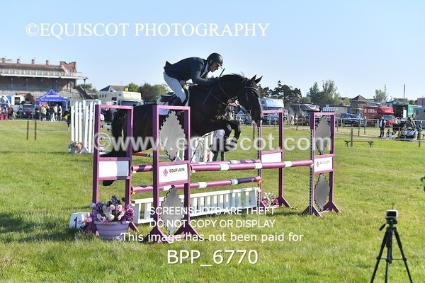 BPP_6770 - CLASS 1 Senior Newcomers/ 1.10m Open