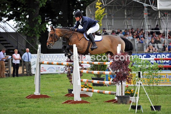 EQUISCOT 9263 - A WEE PEEK AT RHS 2013