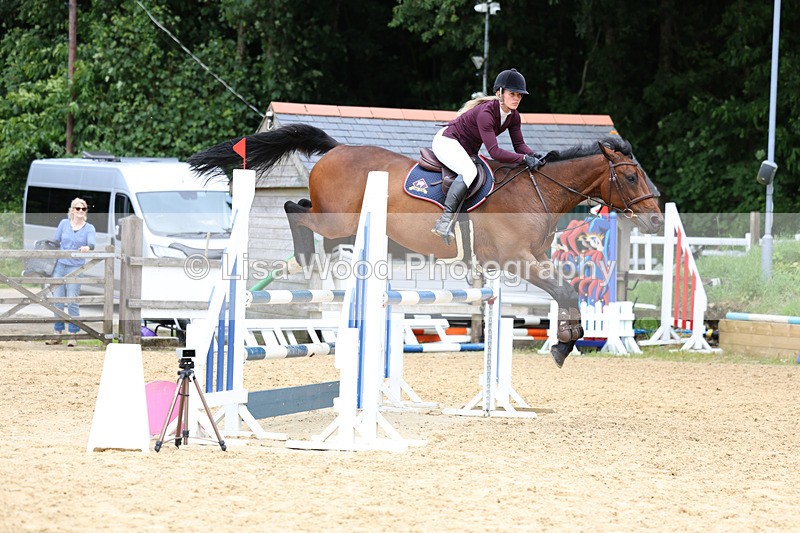 3E7A4267 - Class 7: Senior Newcomers/1.10m open