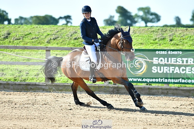 230720A-091124-01609 - Cls 1, 2 Star Small 1.30m