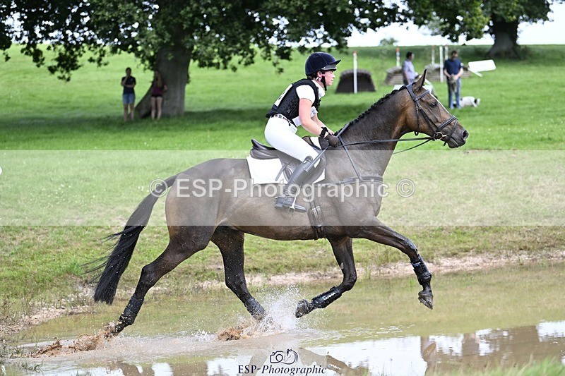 240803-151123-08434 - 183-Amelia_Hendy-WHISTLEDOWN_STAR