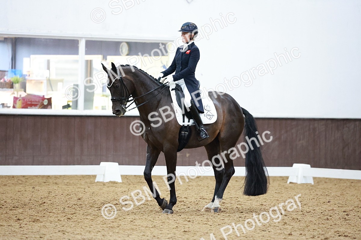 SBM_021662 - Class 14 - FEI Grand Prix - 18.52-19.37