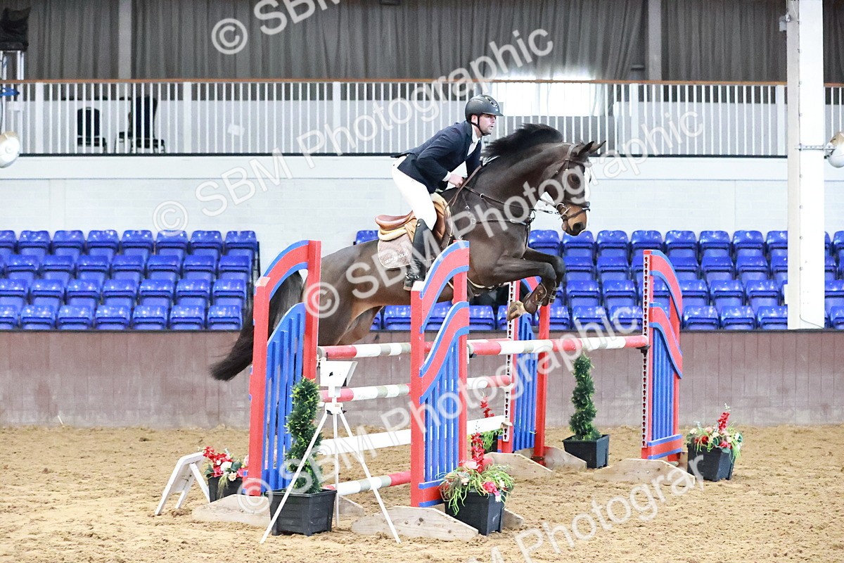 SBM_003040 - Class 11 - Senior Foxhunter 1.20m