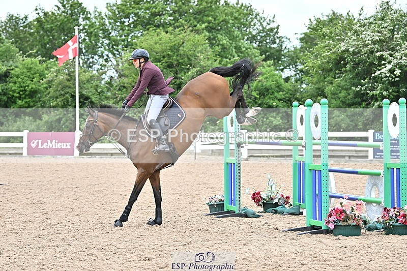 240523A-135907-01984 - Cls 5 National 1.30m