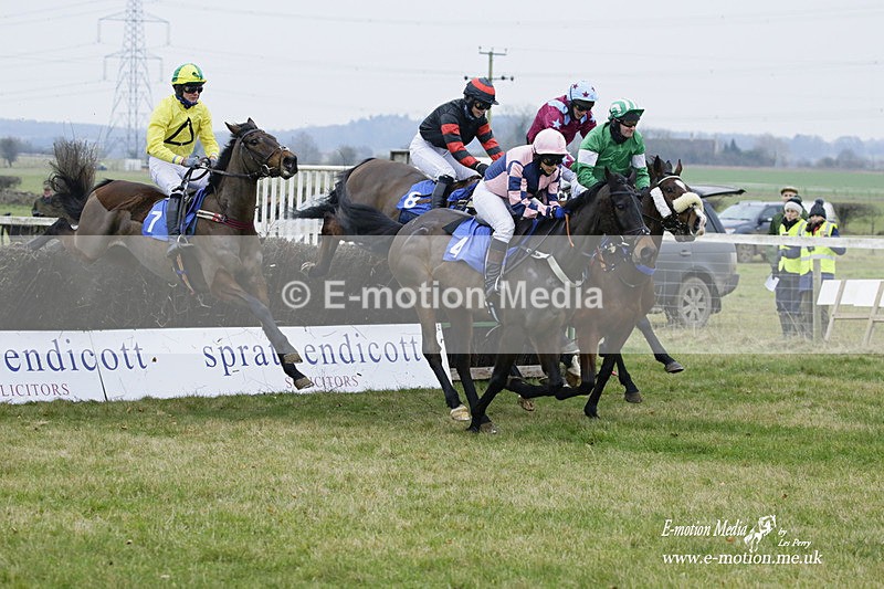 PtP 230122 217 - Cocklebarrow Races - Heythrop Hunt - 23/01/22