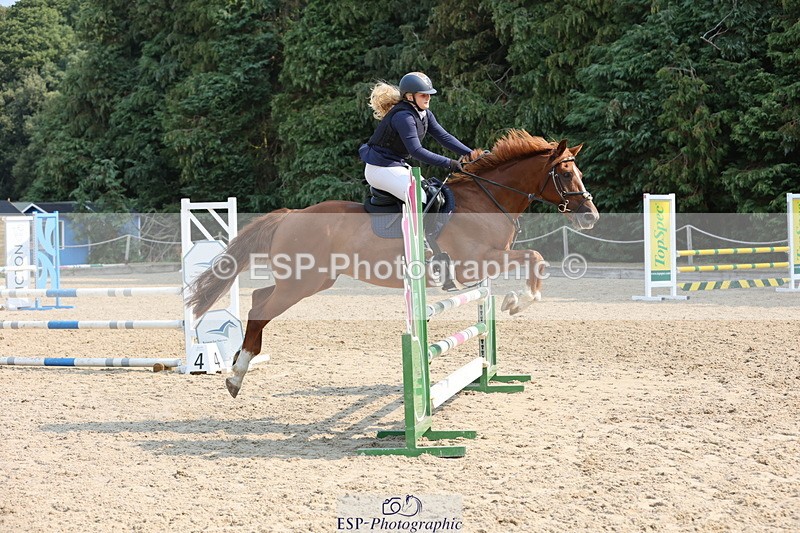 250816A-105404-00890 - Cls 3 Snr British Novice