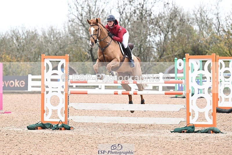 251105-141018-00796 - Cls 06 Fox & 1.20m