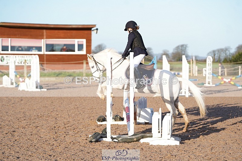 250125-101450-00920 - Clear Round 40cm and 50cm