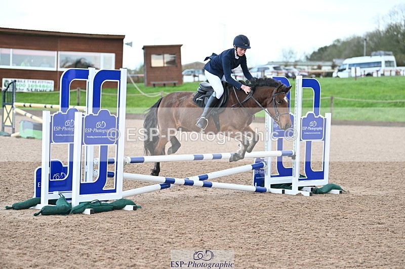 231029A-101248-02645 - 70cm Club and Schools