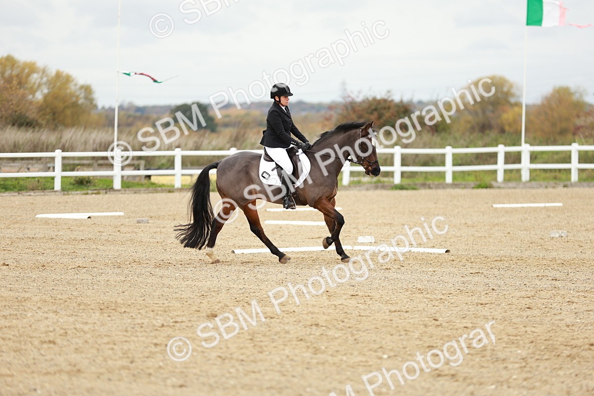 SBM_002915 - Class 8 - Novice 1