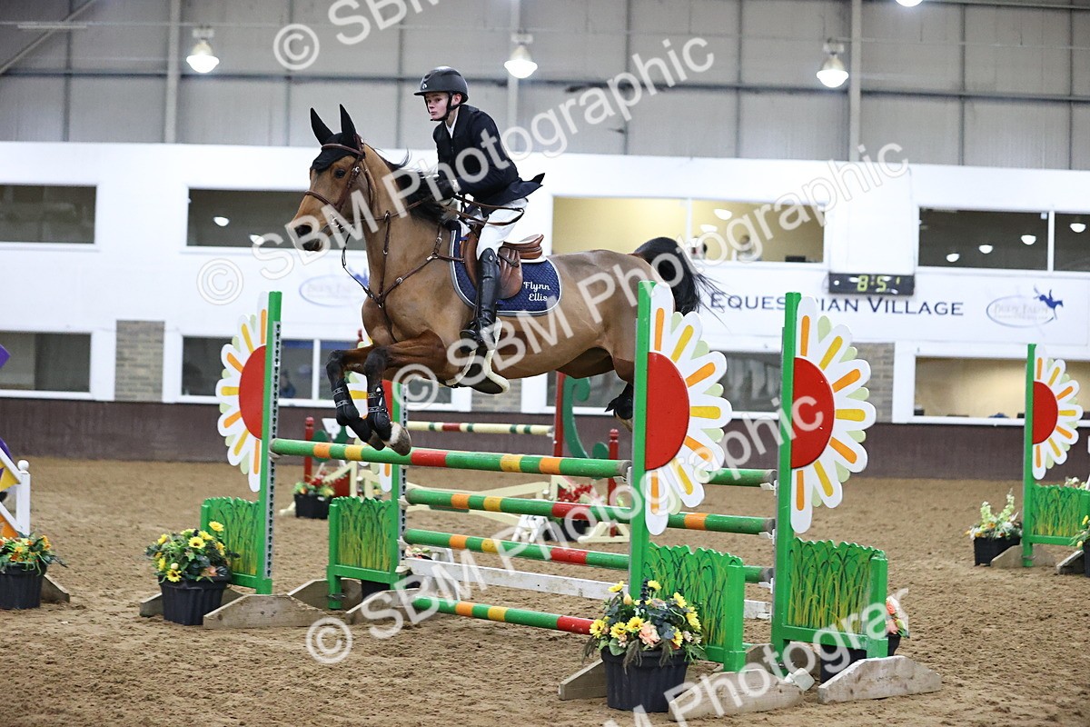 SBM_2566 - Class 9 - Senior Newcomers/ 1.10m Open