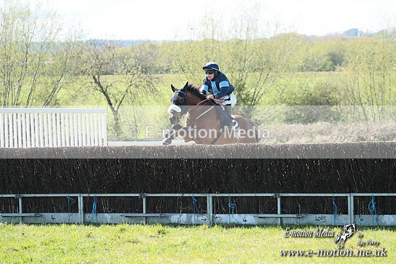 PtP 210425  1008 - Paxford Races Easter Monday 21/04/25