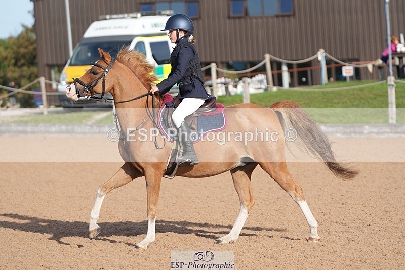 260926-093716-00076 - Cls 1&2 Pony Intro 70 - 11Yrs & Under