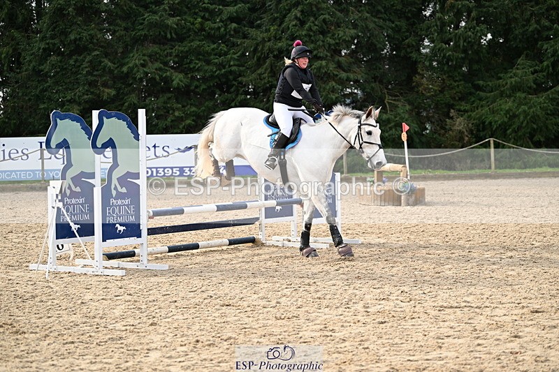 250309A-091105-00056 - Cls 01 70cm 09.00 to CW