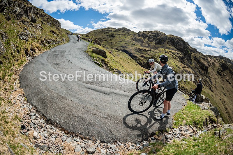 114819 - Hardknott Hairpin 11.00 - 12.00