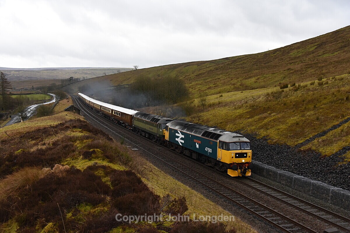JL - 14.3.20 47593 & D1924 (47810) Shotlock Hill Tunnel - Shotlock Hill