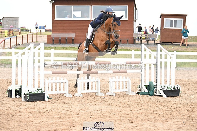 250727-143757-10909 - Cls 35 1.05m Amateur Quali