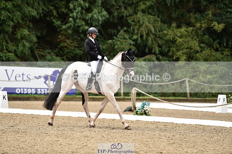 140110A-012044-10894 - 002-Michelle.Wallis-Alvescot.Winning.Mood