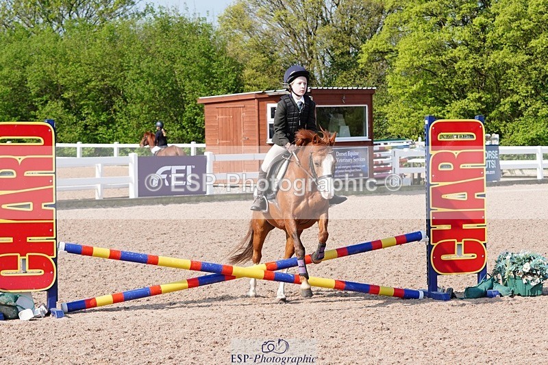 250503-092500-00081 - Cls 16 Clear Round 40cm and 50cm