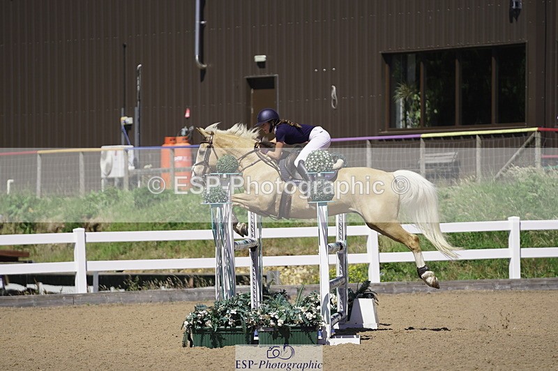 230624A-152212-02208 - Cls 26 Pony Foxhunter & 1.10m Open