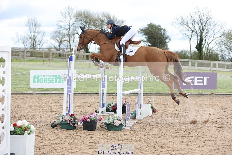 240419A-121355-07100 - Cls 6, 2 Star Medium Tour 1.35m