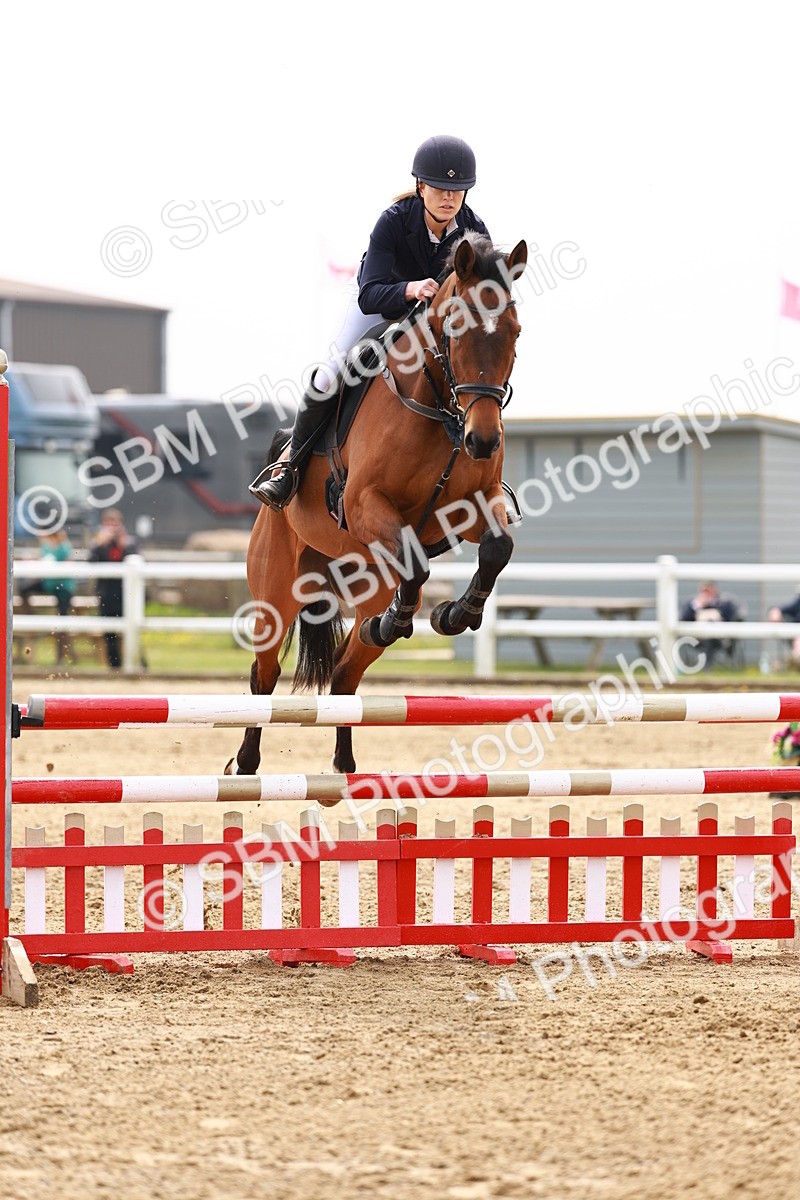  - Class 17 - Senior 1.05m