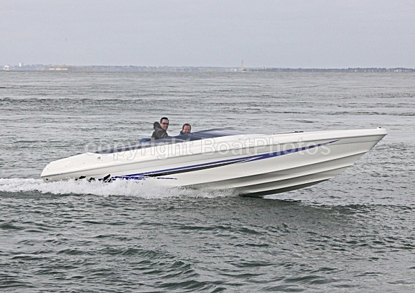 091017 PHANTOM IMG_2879 - Motorboats - Open