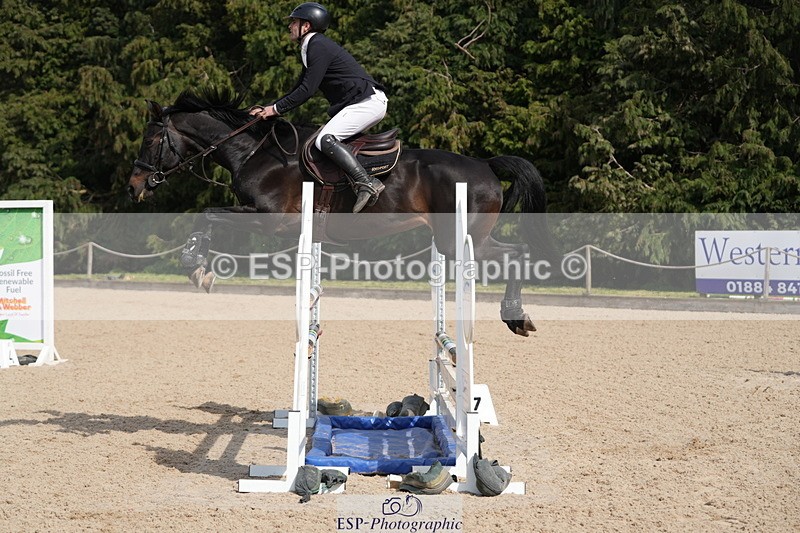 260322A-125012-01728 - 12 Newcomers 1m 10 Open