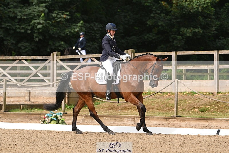 250719A-095157-03126 - 101-Sophie.Douglas-Paquino.V'ant.Goovahof