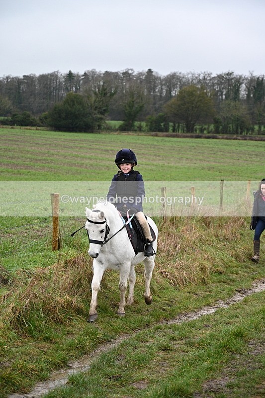 WJ7_9468 - Walk out..