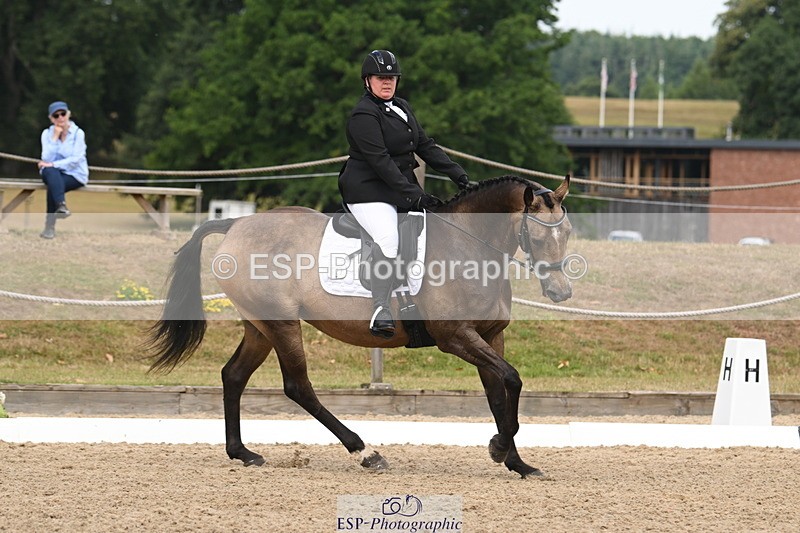 250719A-104314-03986 - 127-Jocelyn.Gilmore-Spring.Lily