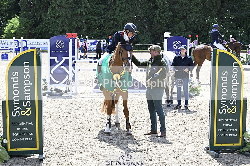 250525A-131617-17596 - Presentations Section B CCI 3 Star Long