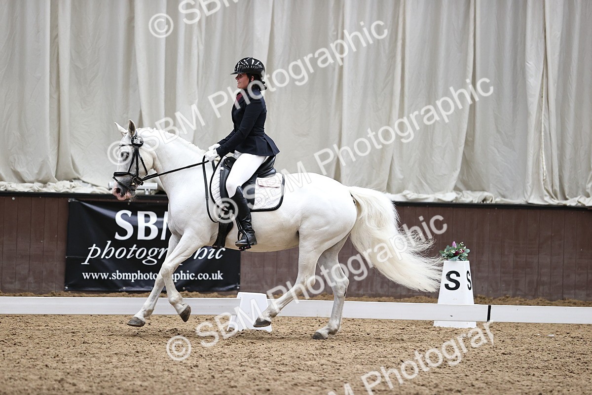 SBM_001990 - Novice 4 - 11.15-13.22