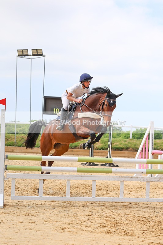 3E7A0547 - Class 10: Senior 95cm open