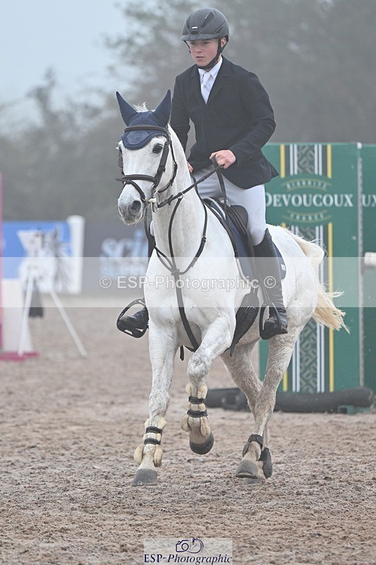 251115-123127-00976 - Cls 10 Pony Foxhunter and 1.10m Open