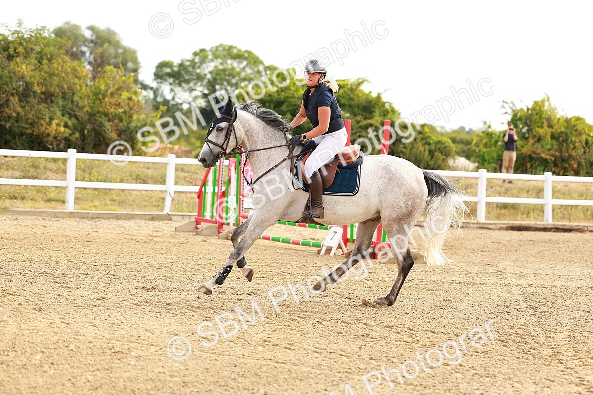 SBM_001974 - Class 8 - Clear Round