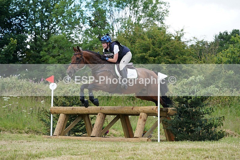 240630X-134008-7422 - 395-Tilly_Swanton-QUINTUS_GRANDIA_Z