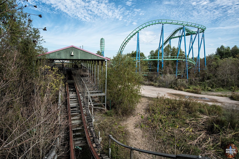 Abandoned Six Flags (New Orleans, LA) | Hike Up the Mega Zeph - Six Flags New Orleans