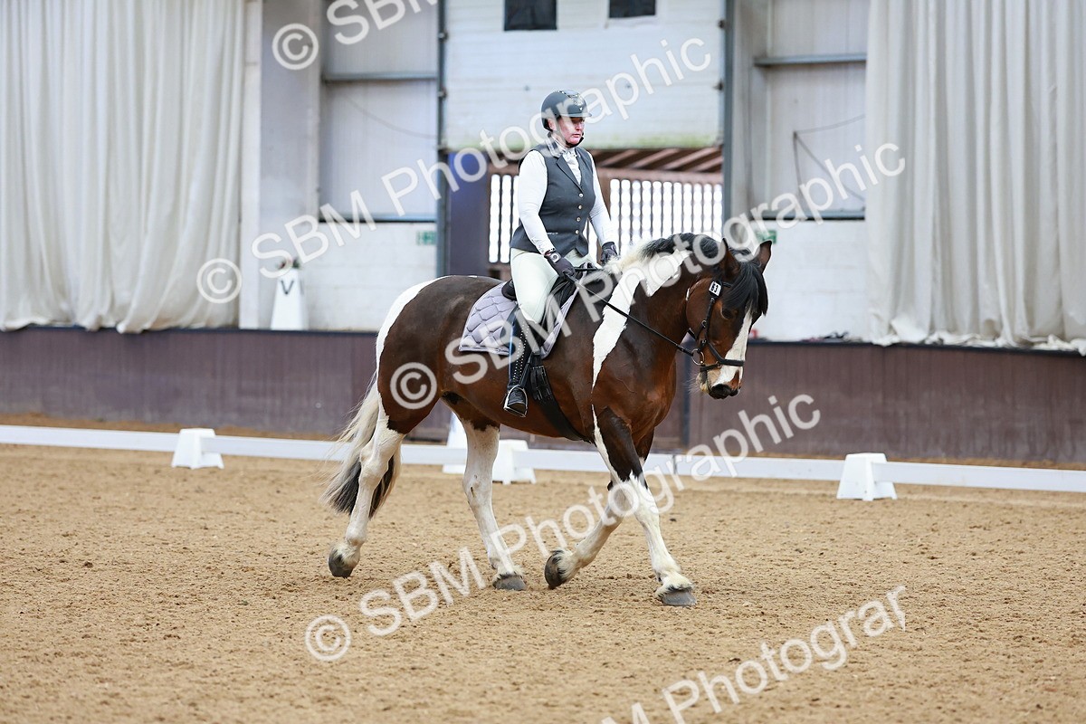 SBM_002897 - Class 14 - Novice 2