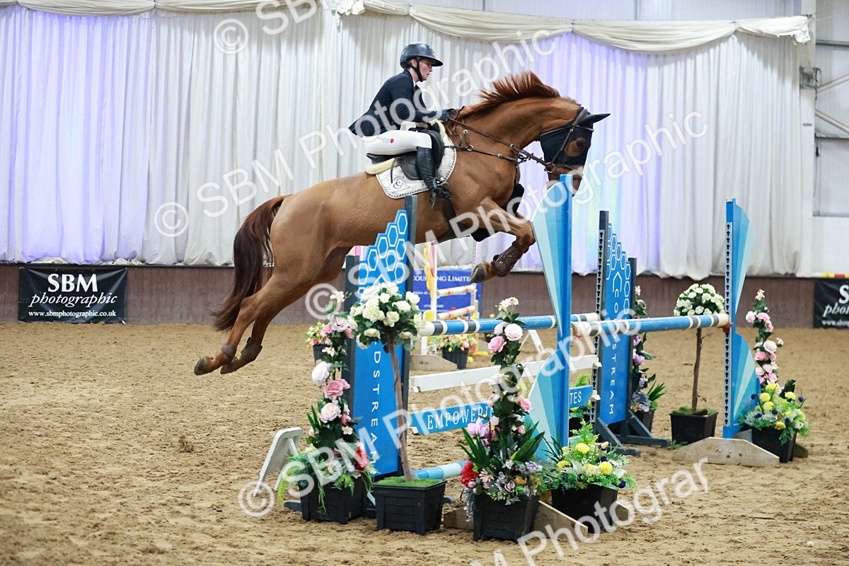 SBM_004409 - Class 17 - Senior Newcomers - 1.10m