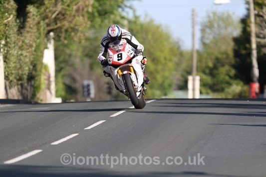 IMG_4625 - Thursday Practice  TT 2013