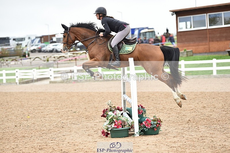 231013A-131540-01755 - Cls 3 1.05m Amateur Quali