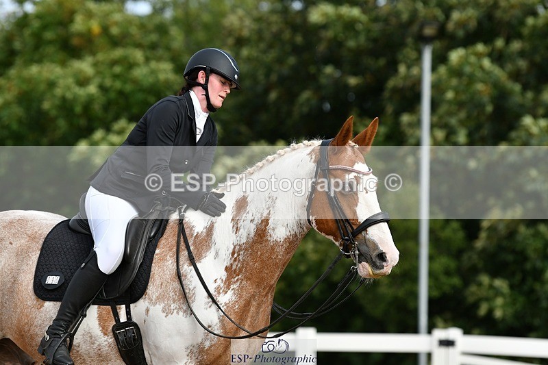 250906-100219-00552 - 090-Isabel.LawsonIn.the.pink