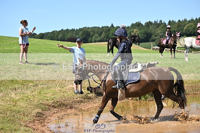 240729B-145910-02912 - Abbie's Group XC